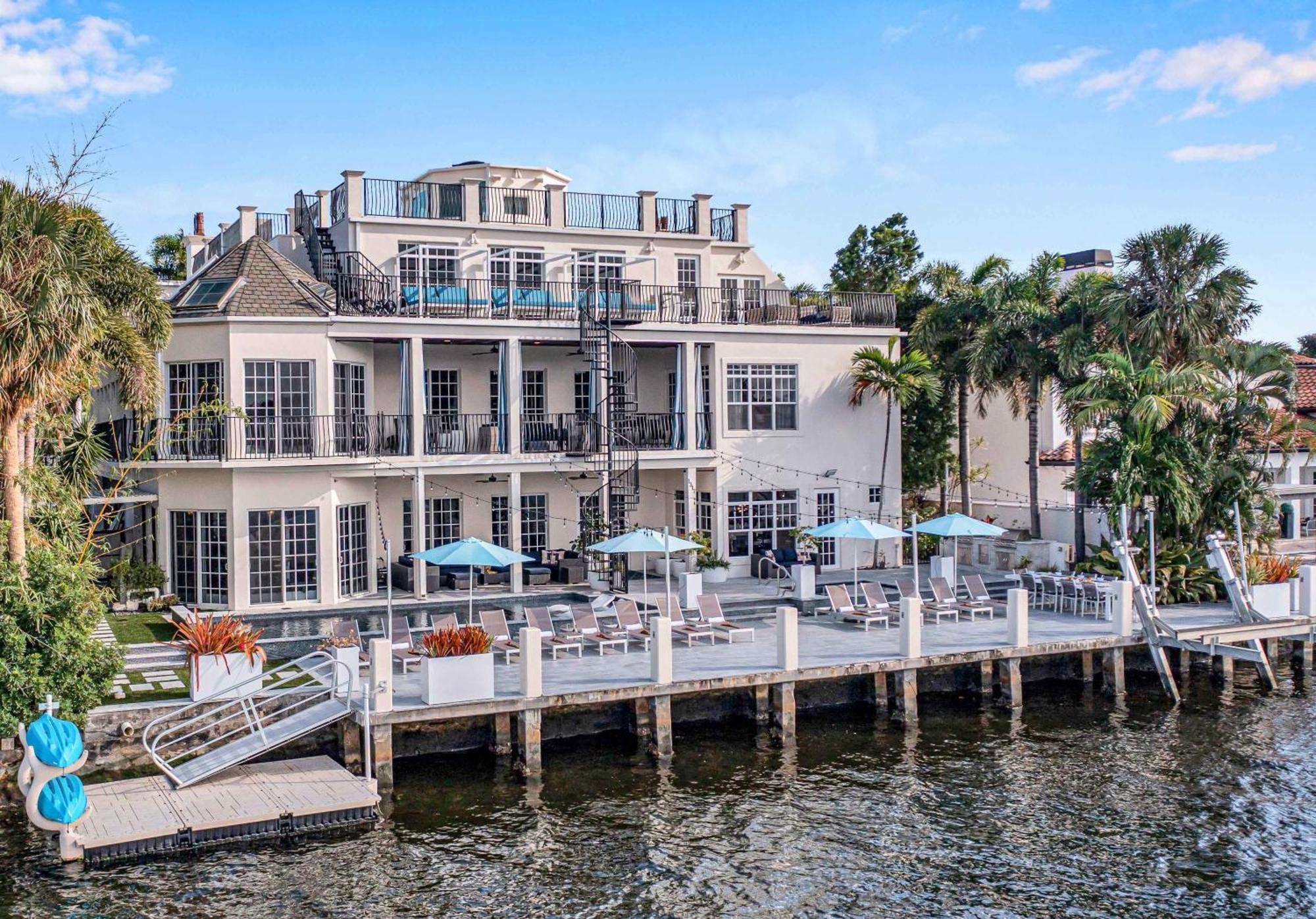 The Modern Castle Canal View Access Rooftop Living Greenhouse Vlllas Fort Lauderdale Zewnętrze zdjęcie