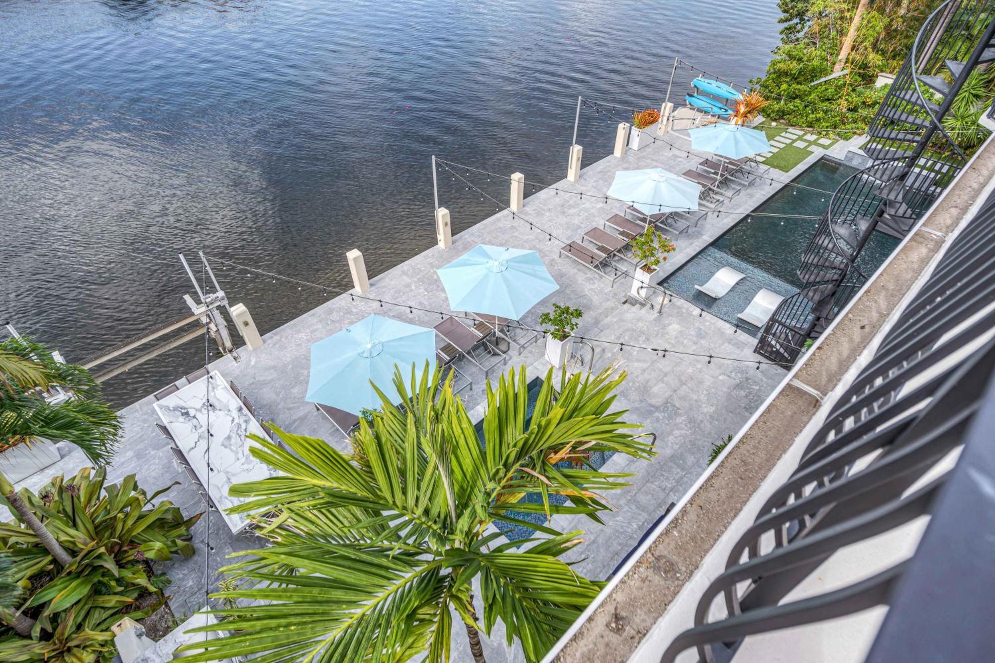 The Modern Castle Canal View Access Rooftop Living Greenhouse Vlllas Fort Lauderdale Zewnętrze zdjęcie