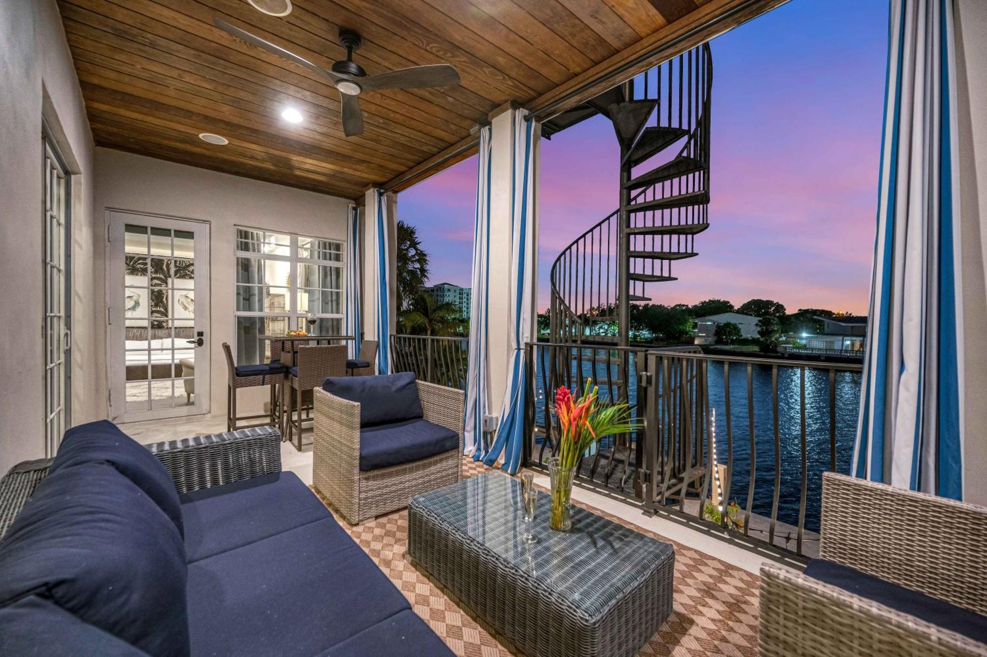 The Modern Castle Canal View Access Rooftop Living Greenhouse Vlllas Fort Lauderdale Zewnętrze zdjęcie