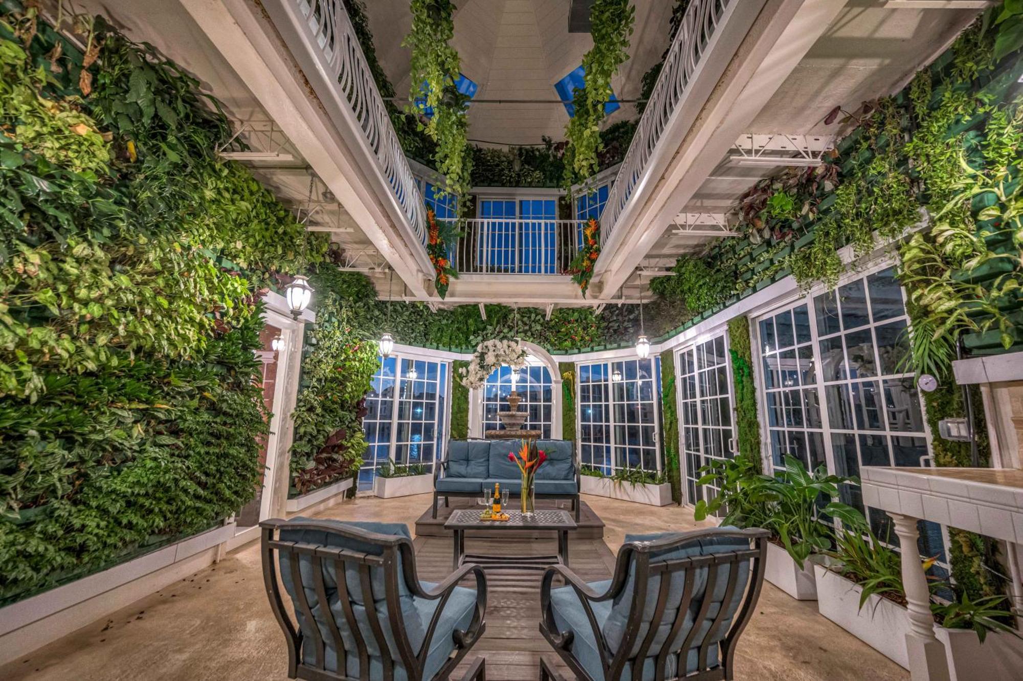 The Modern Castle Canal View Access Rooftop Living Greenhouse Vlllas Fort Lauderdale Zewnętrze zdjęcie